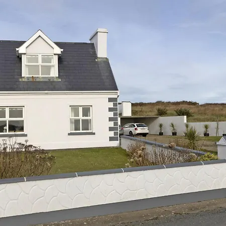 Matthews Traditional Holiday By Trident Holiday home *